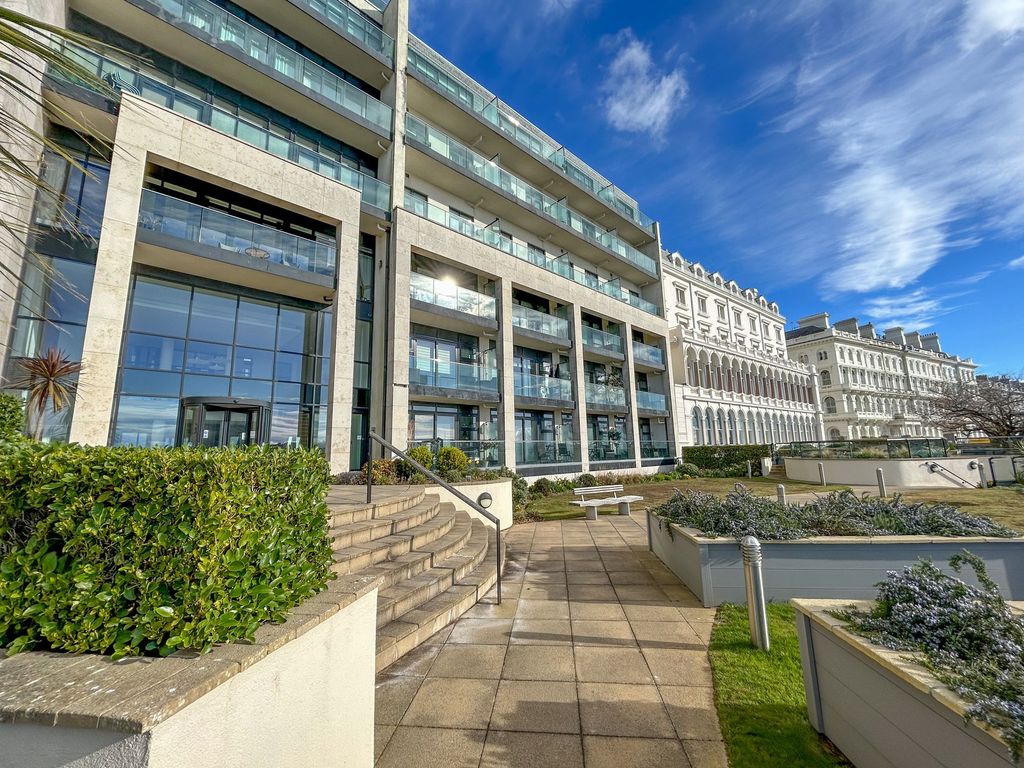 2 bed flat for sale in Cliff Road, Plymouth PL1 Zoopla