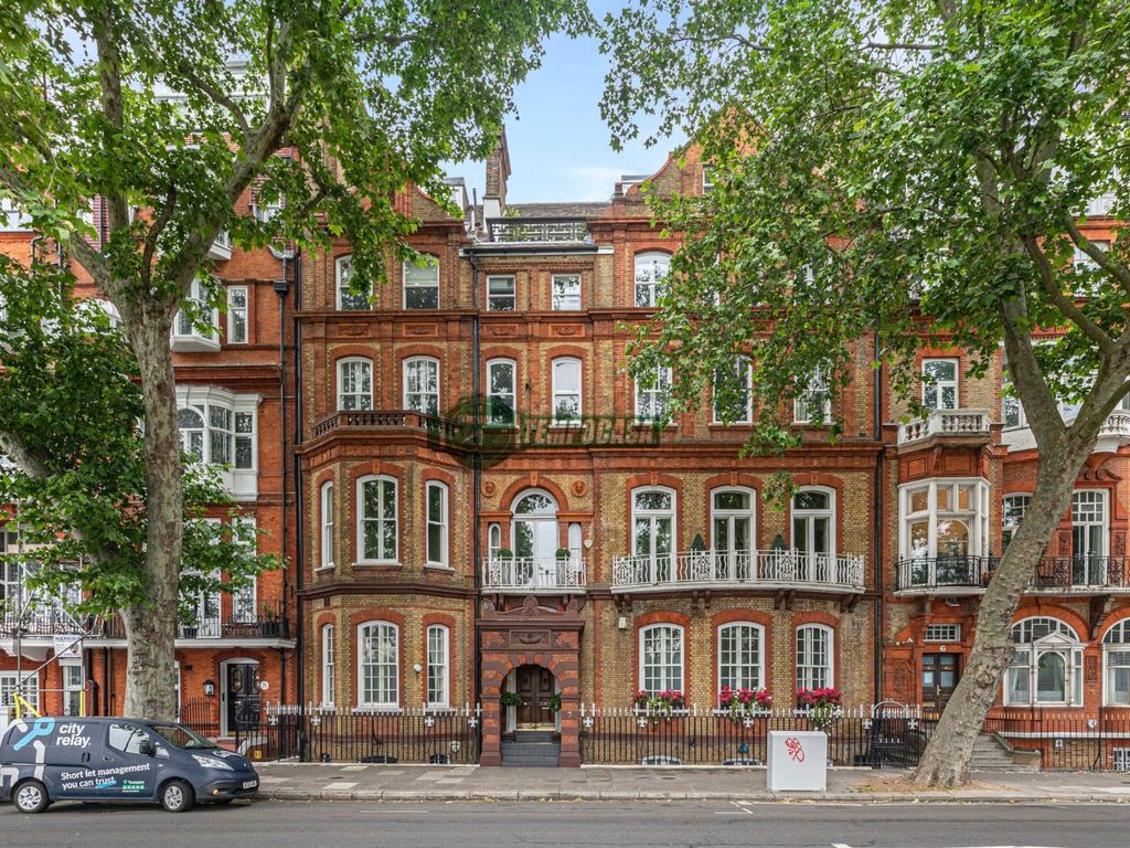 Chelsea Embankment, Chelsea SW3  