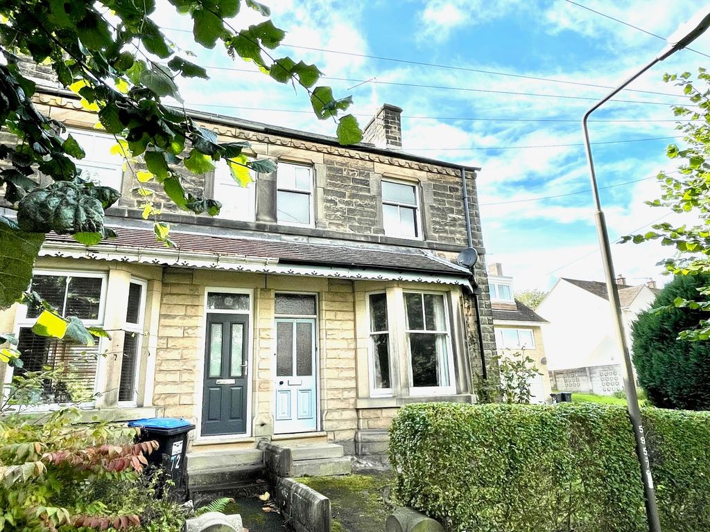 2 bed end terrace house for sale in Starkholmes Road, Matlock DE4, £