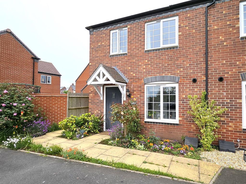 3 bed semidetached house for sale in Constantine Close, Kempsey