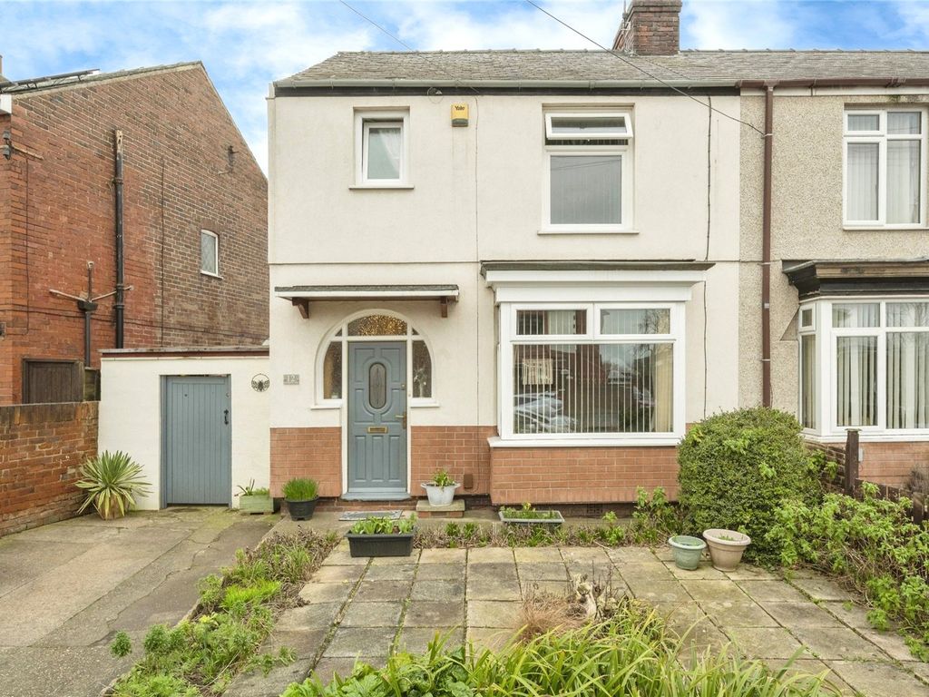 3 bed semidetached house for sale in Springwell Lane, Doncaster, South