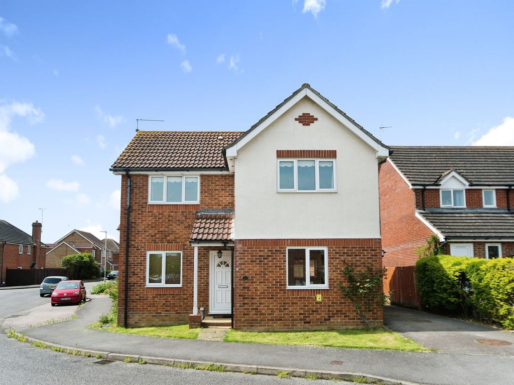 3 bed detached house for sale in Sheffield Park Way, Eastbourne BN23, £