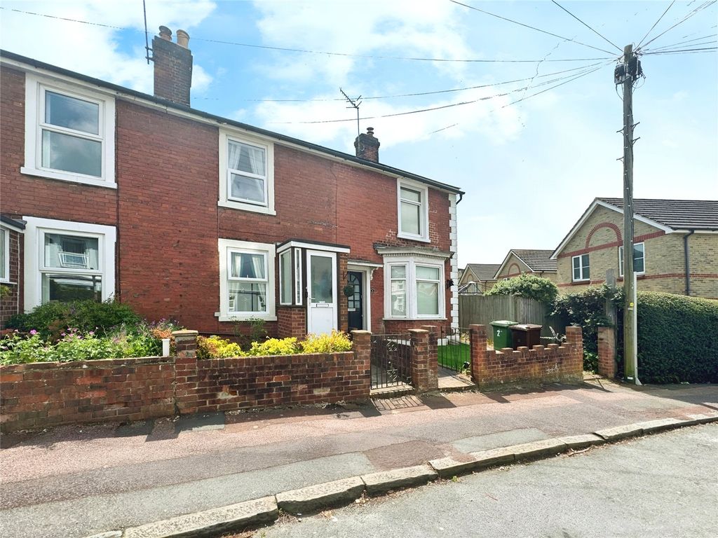 2 bed terraced house for sale in Western Road, Tunbridge Wells, Kent