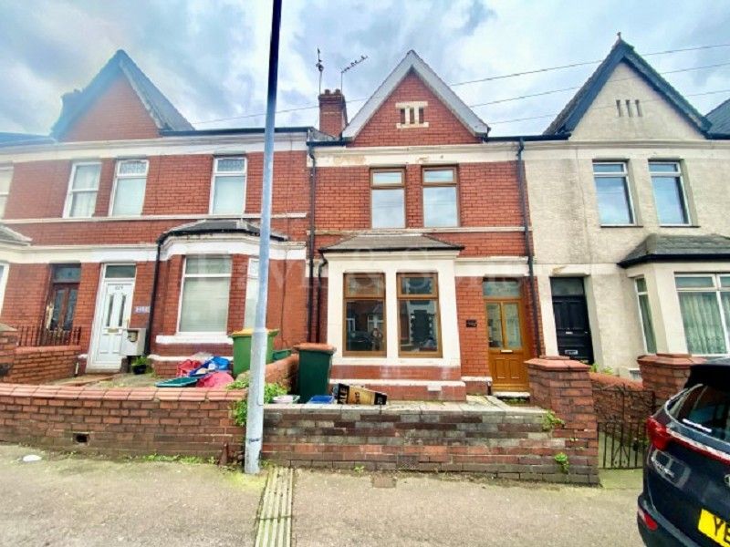 3 bed terraced house for sale in Caerleon Road, Newport NP19, £189,950