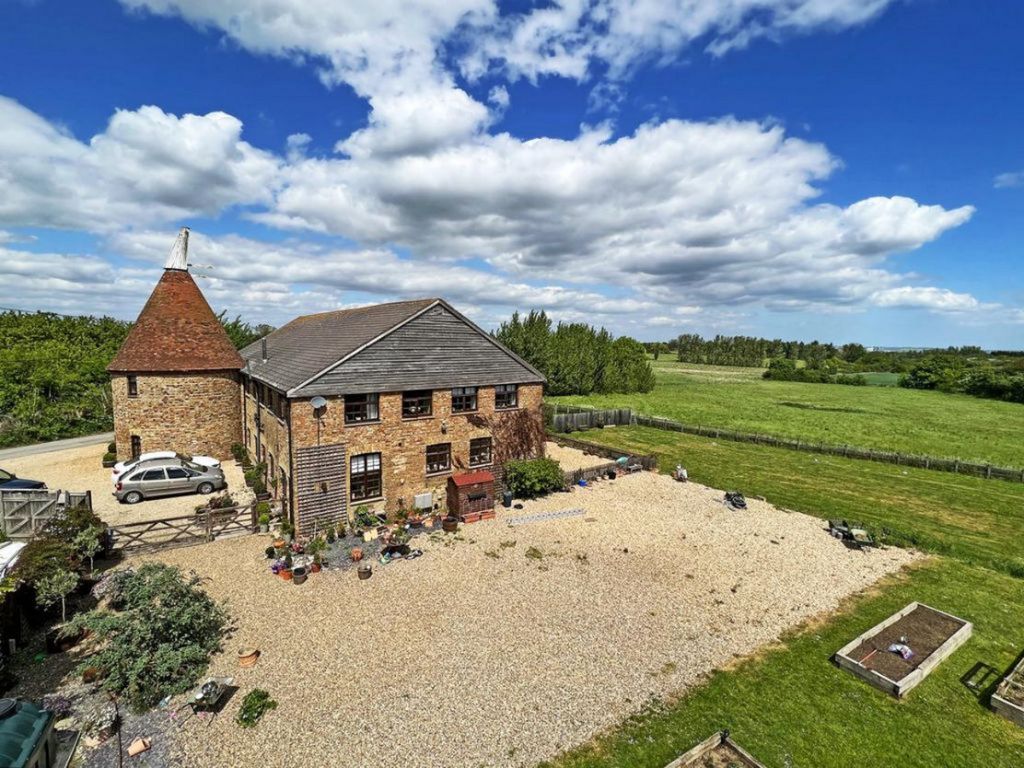 Farm for sale in Oad Street, Sittingbourne ME9 Zoopla