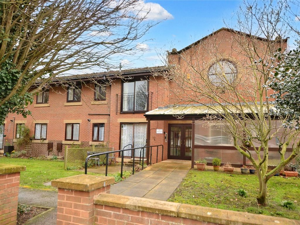 2 bed flat for sale in Hallfield Court, Wetherby, West Yorkshire LS22