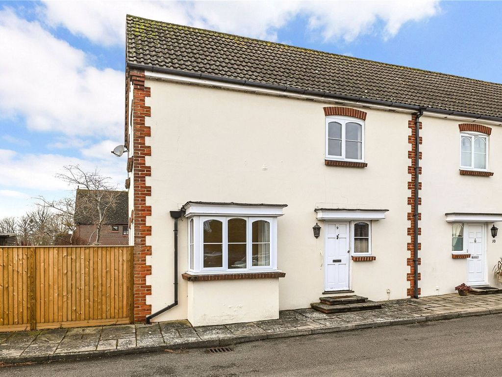 2 bed end terrace house for sale in Dolphin Mews, Fishbourne Road East