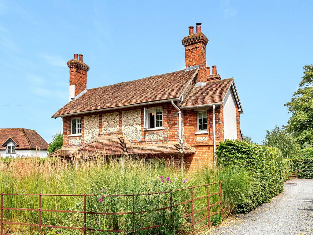 2 bed cottage for sale in Park Place Cottages, Remenham Hill, HenleyOn