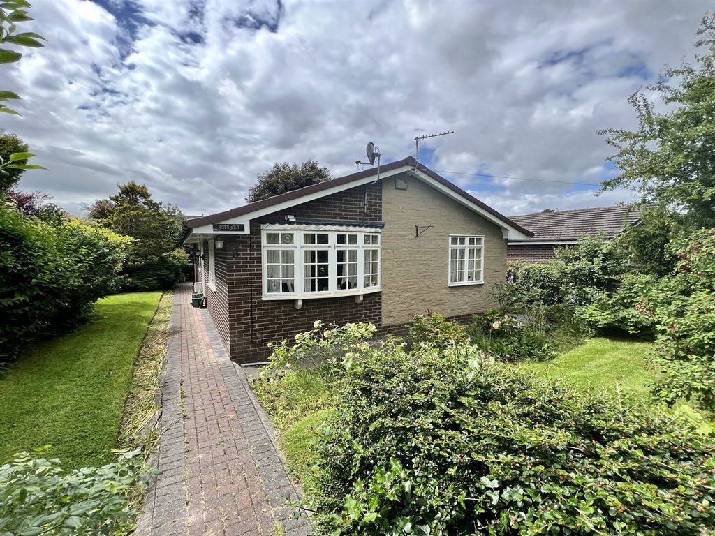 3 bed detached bungalow for sale in Tern Drive, Poynton, Stockport SK12