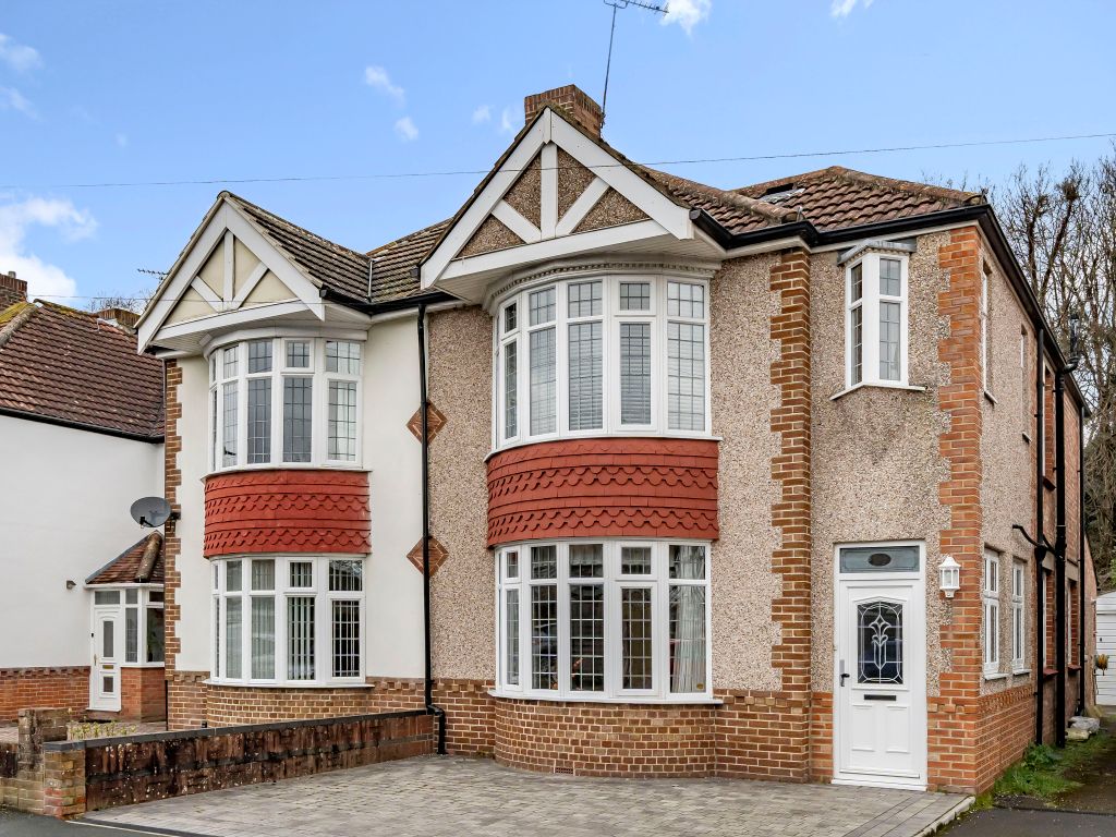 3 bed semidetached house for sale in Firgrove Crescent, Portsmouth PO3