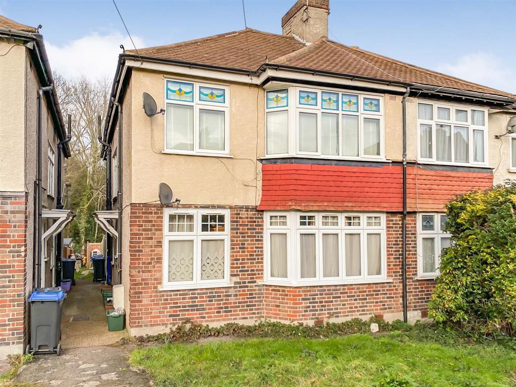2 bed for sale in Wandle Road, Morden SM4 Zoopla