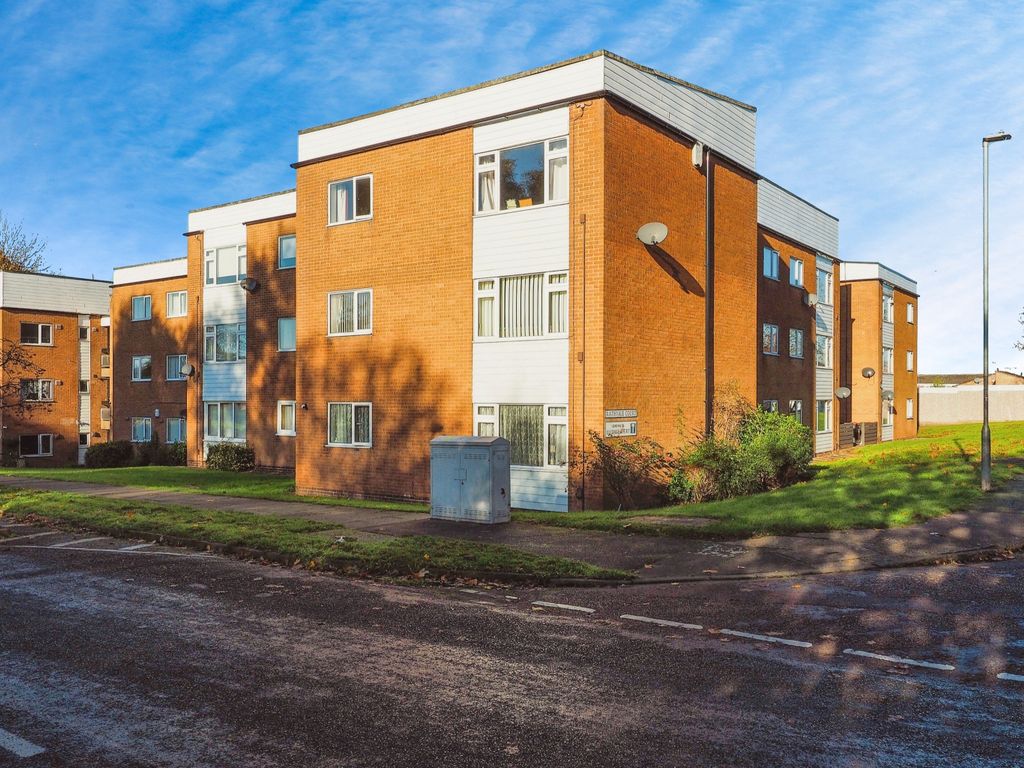 2 bed flat for sale in Rathvale Court, Beeston, Nottingham