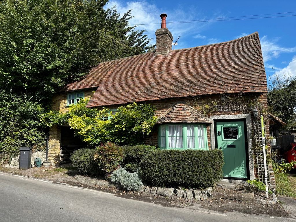 2 bed detached house for sale in Deal Road, Northbourne, Kent CT14, £