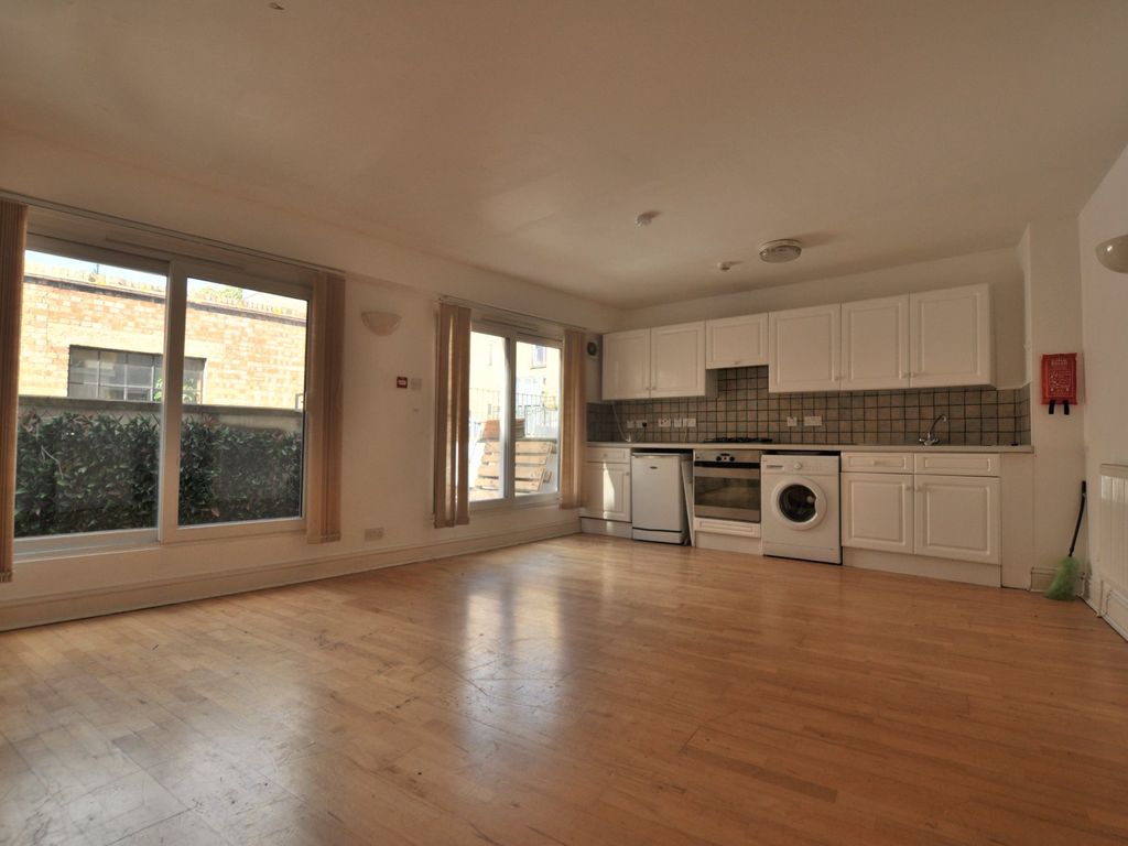 2 bed flat to rent in Old Street, London EC1V Zoopla