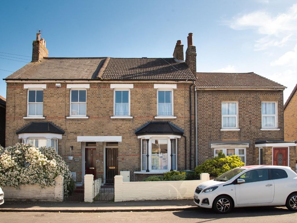 3 bed semidetached house for sale in Eleanor Road, Waltham Cross EN8