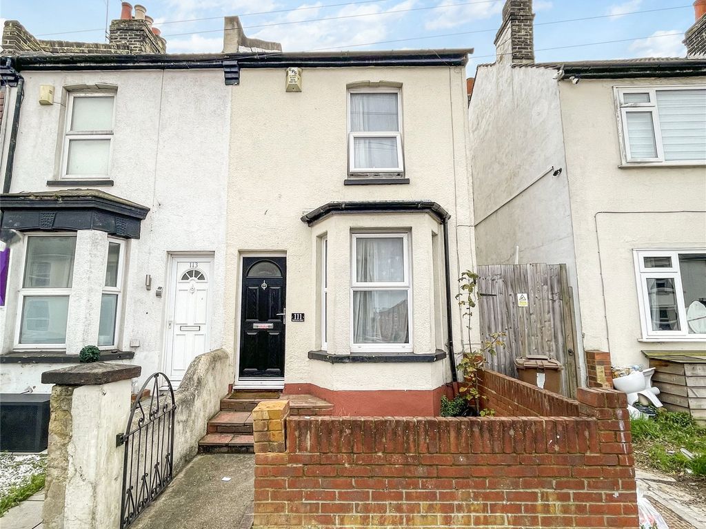 3 bed end terrace house for sale in Trafalgar Street, Gillingham, Kent