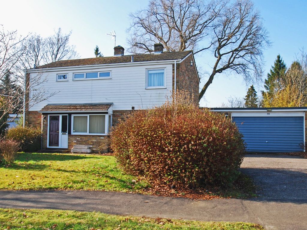 3 bed detached house for sale in Seeleys Road, Beaconsfield HP9 Zoopla