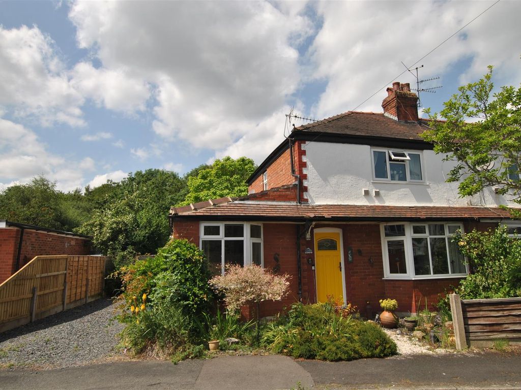 3 bed end terrace house for sale in Massey Avenue, Lymm WA13, £300,000