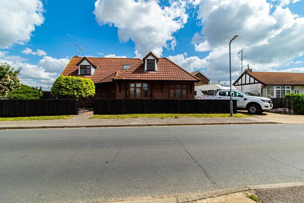 6 bed detached house for sale in Wittem Road, Canvey Island, Essex SS8