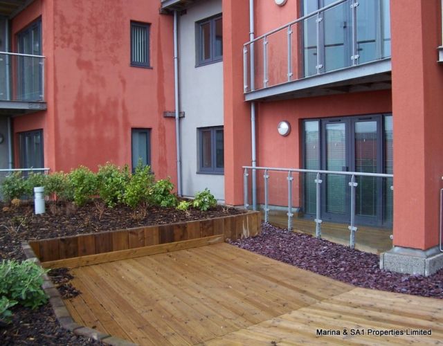 1 bed flat to rent in South Quay, Kings Road, Swansea SA1, £895 pcm