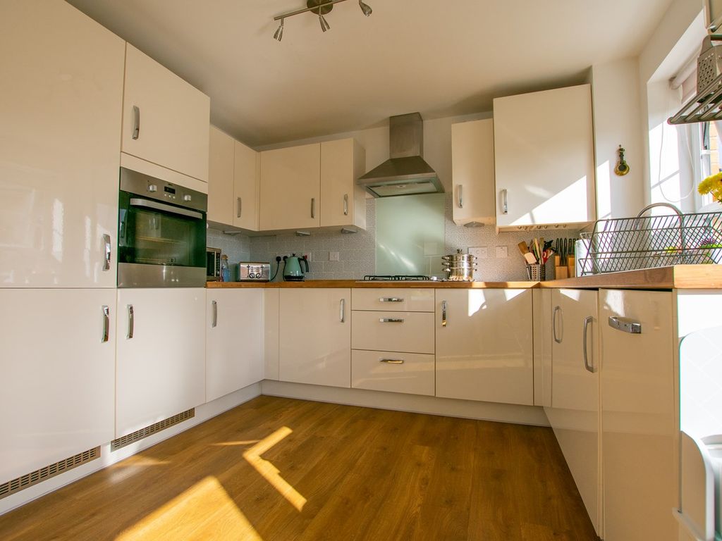 Bartlett Drive, Hempsted, Peterborough PE2  