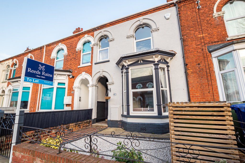 4 bed terraced house to rent in Hainton Avenue, Grimsby, Lincolnshire