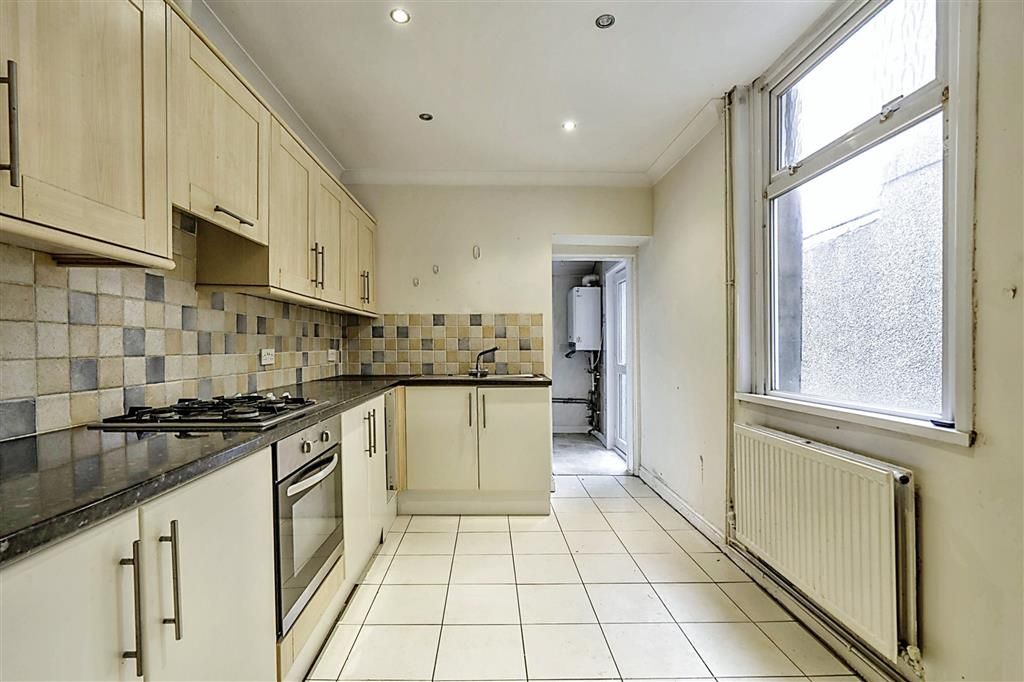 3 bed property to rent in Cimla Road, Cimla, Neath SA11 Zoopla