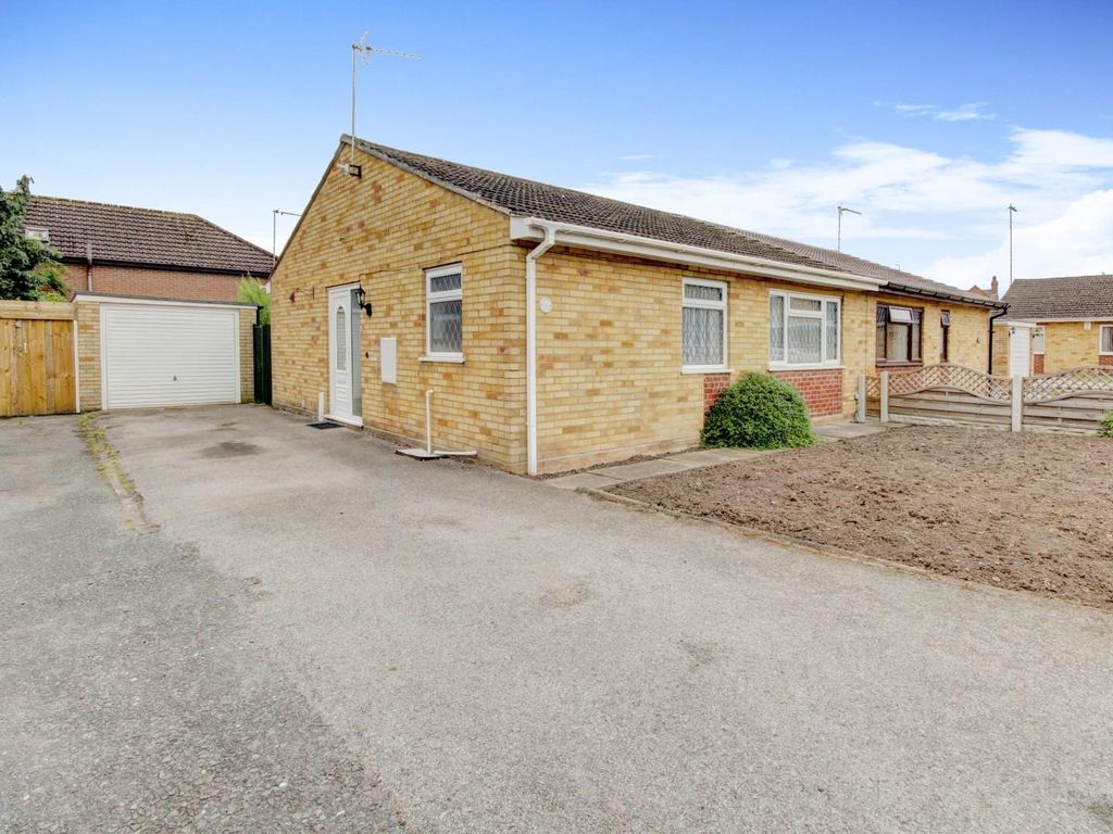 2 bed semidetached bungalow for sale in Regis Walk, Walsgrave On Sowe