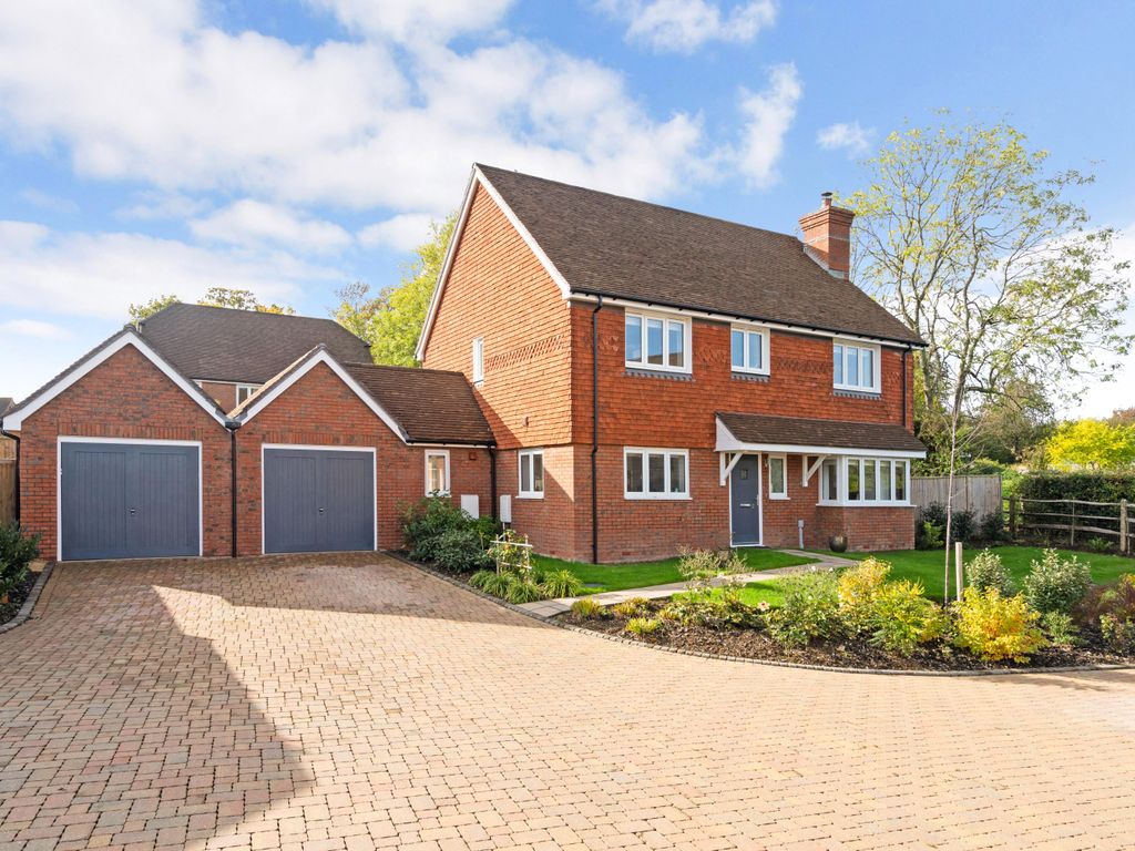 4 bed detached house for sale in Barnfield, RH17, £925,000 Zoopla