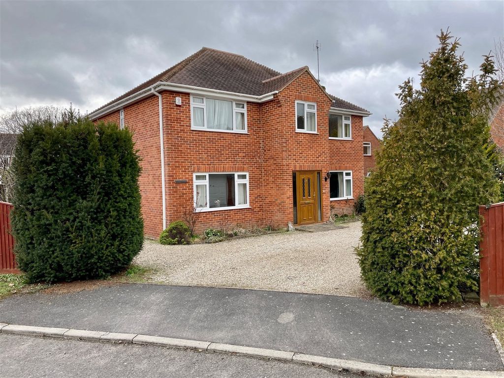 4 bed detached house for sale in Longacre, Newbury RG14 Zoopla