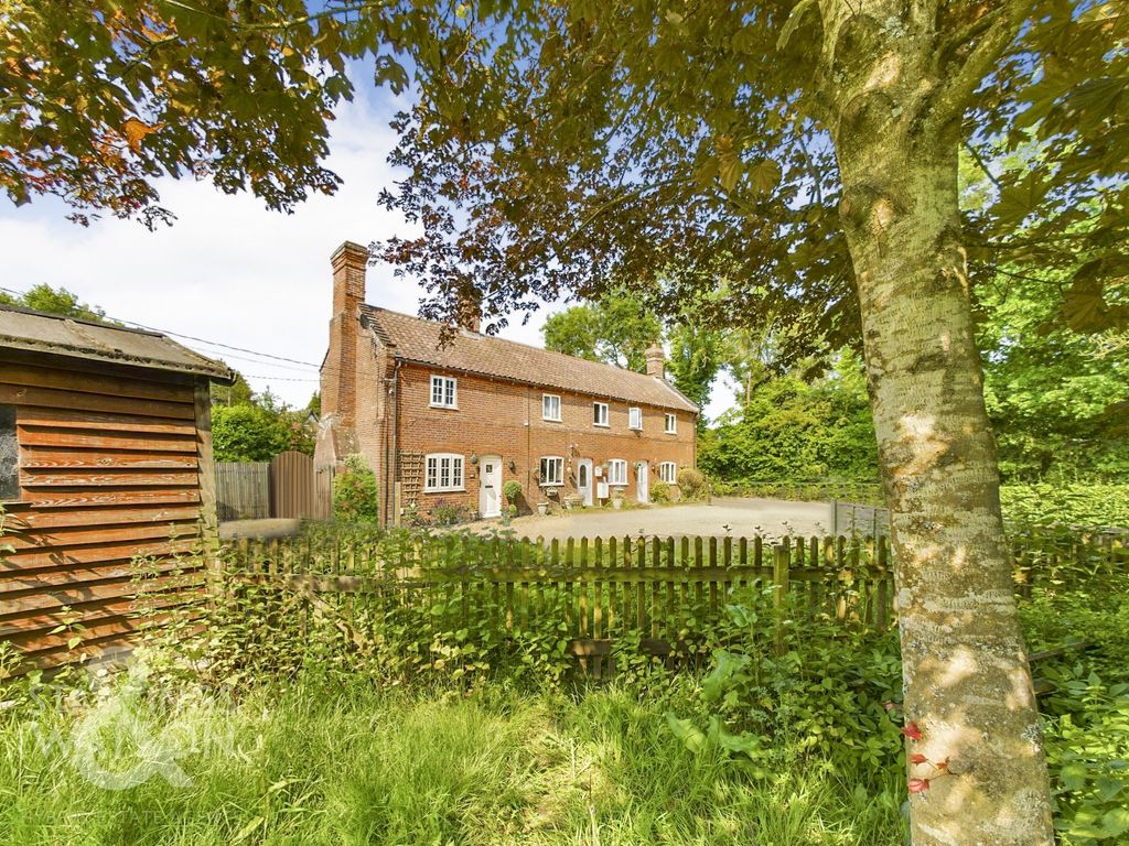 3 bed terraced house for sale in Ringland Road, Easton, Norwich NR9