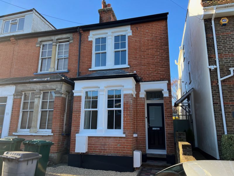 4 bed semidetached house to rent in Sebright Road, EN5, £2,300