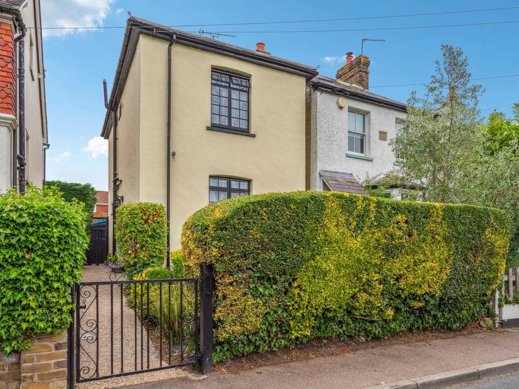 4 bed detached house for sale in Merry Hill Road, Merry Hill, Bushey