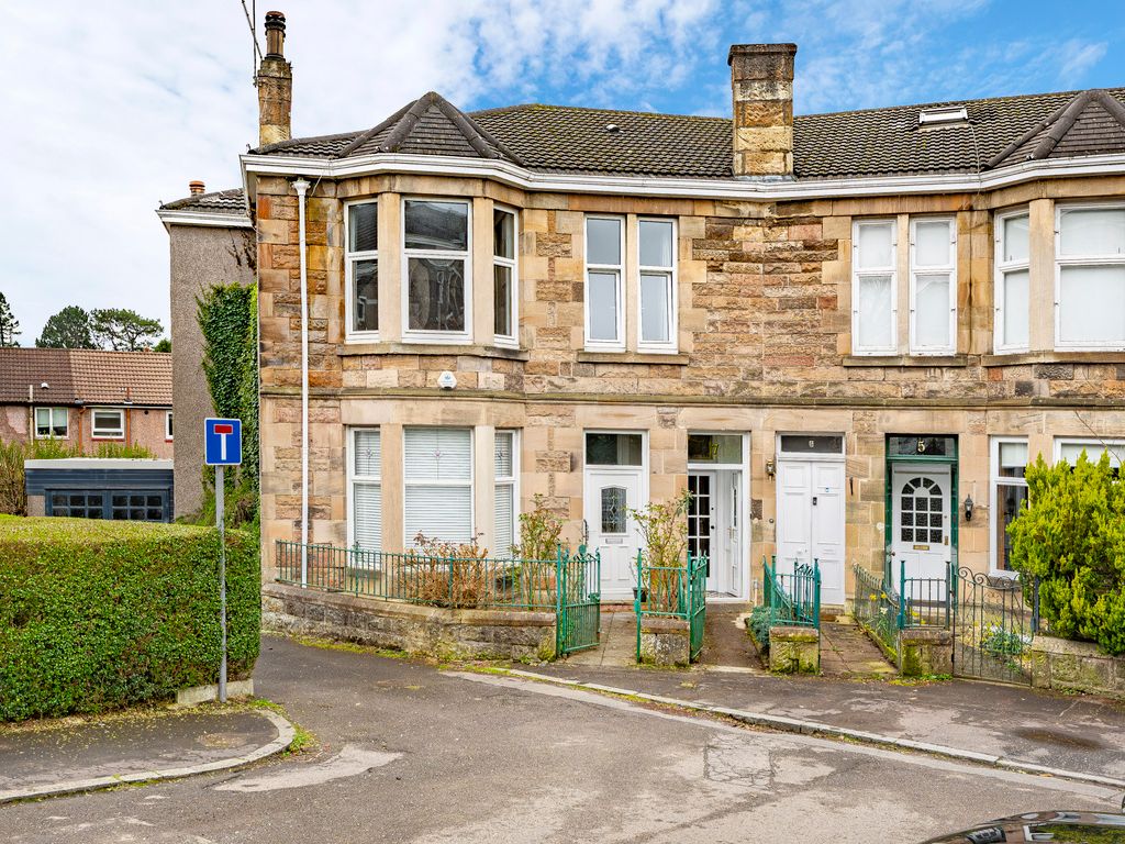 2 bed flat for sale in Balvaird Crescent, Rutherglen, Glasgow G73, £