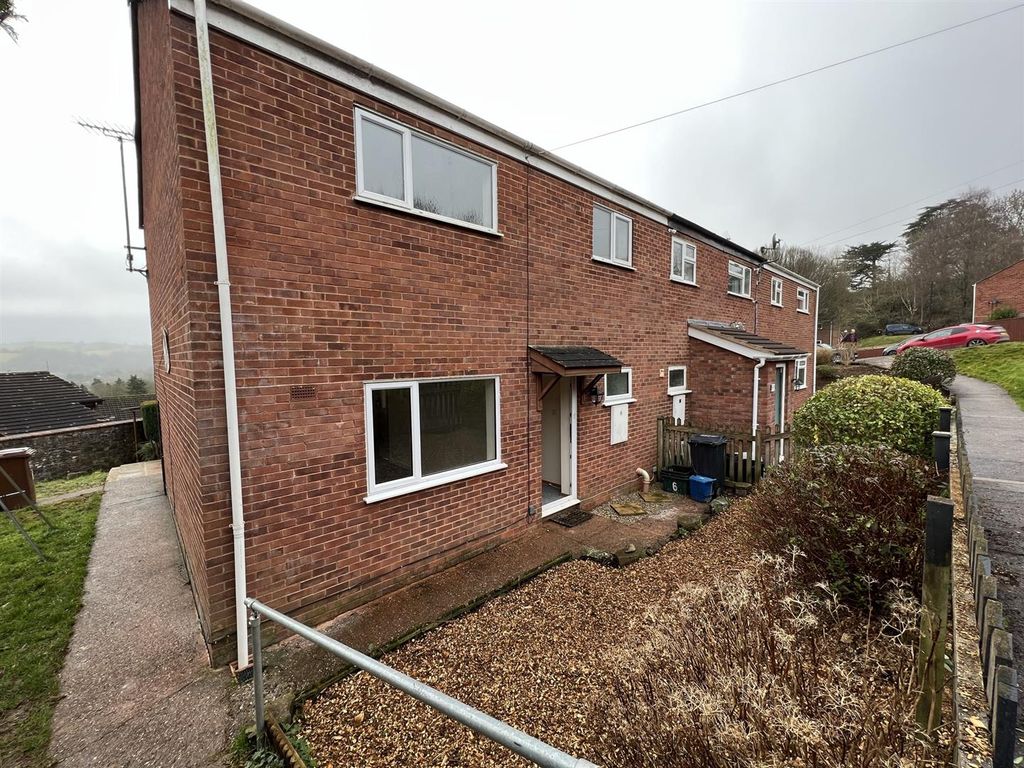 3 bed semidetached house to rent in Arnold Crescent, Tiverton EX16 Zoopla
