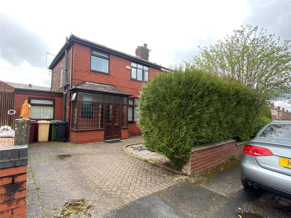 3 bed semidetached house for sale in Wyndham Avenue, Bolton, Greater