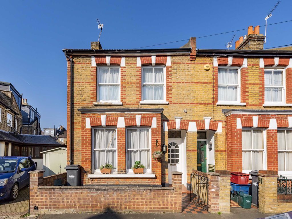 3 bed property for sale in Steele Road, Isleworth TW7 Zoopla