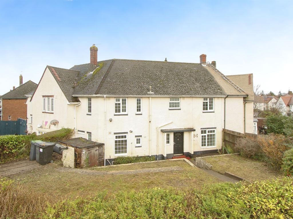 4 bed terraced house for sale in Mount Road, Bournemouth BH11, £260,000