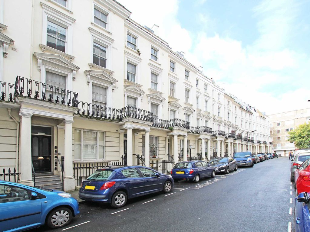 1 bed flat to rent in Westbourne Grove Terrace, London W2, £1,998 pcm