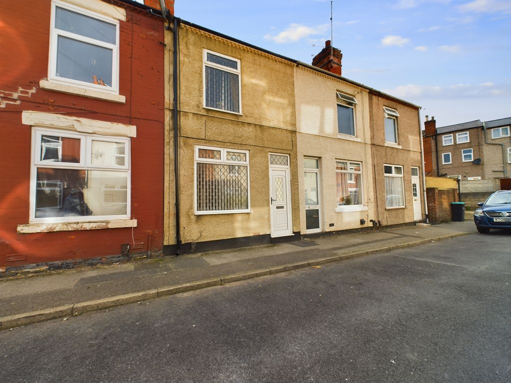 2 bed terraced house for sale in Derby Street, Mansfield NG18, £110,000