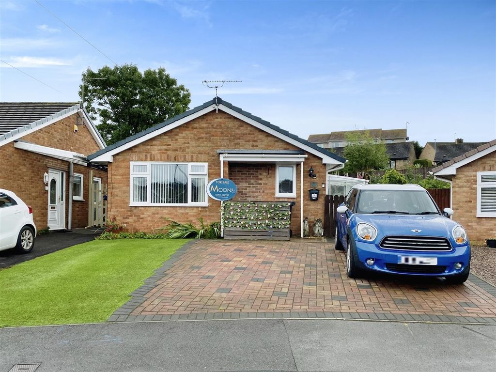 2 bed detached bungalow for sale in Wyebank Way, Tutshill, Chepstow
