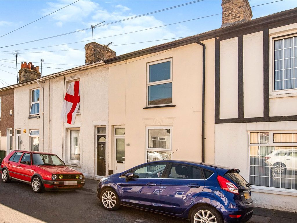 3 bed terraced house for sale in Berridge Road, Sheerness, Kent ME12, £200,000 Zoopla