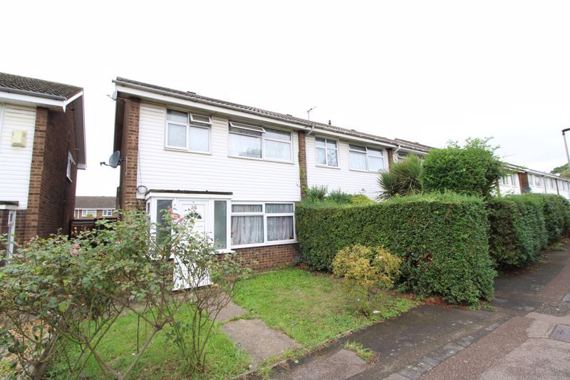 3 bed end terrace house for sale in Lilac Walk, Kempston, Bedford MK42