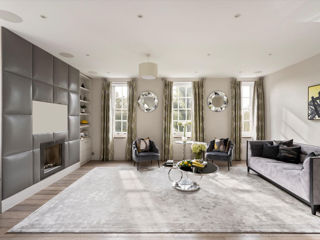 Campden Hill Gate, Duchess Of Bedford's Walk, London W8  