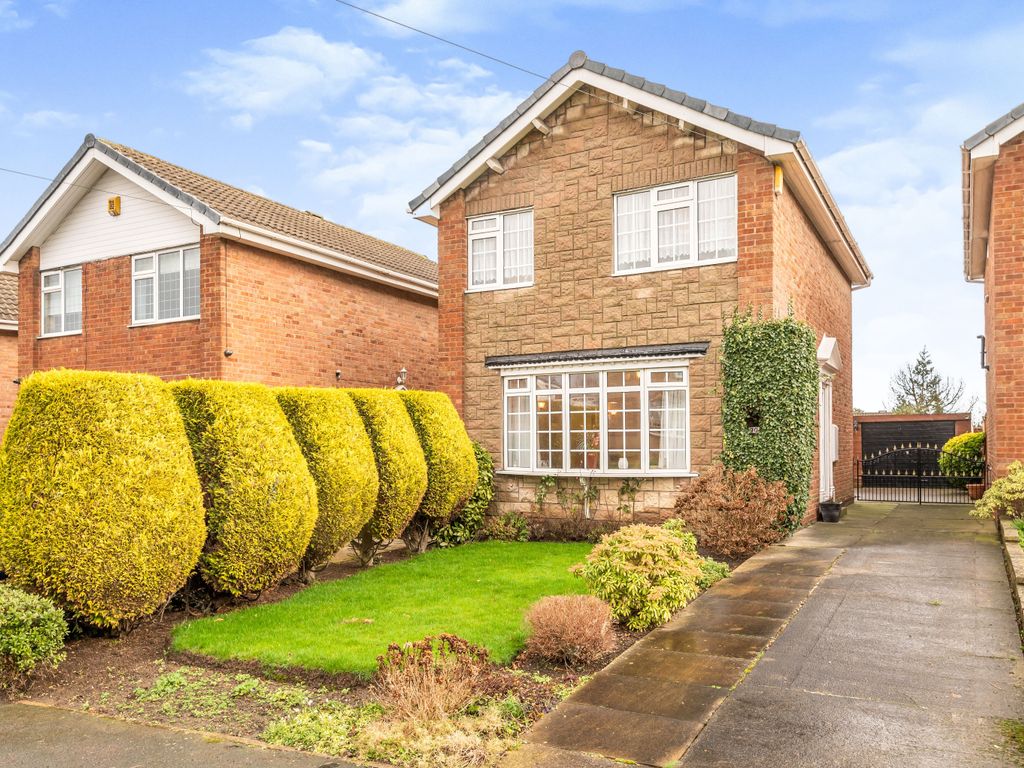 3 bed detached house for sale in Stone Brig Lane, Rothwell, Leeds, West