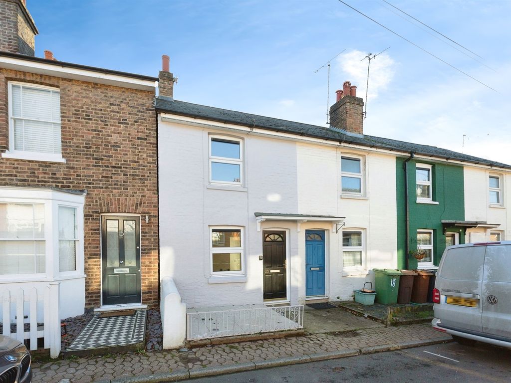 2 bed terraced house for sale in Park Street, Tunbridge Wells TN2, £