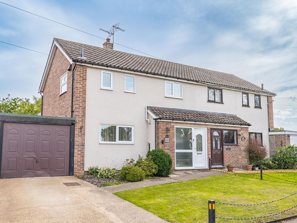 3 bed semidetached house for sale in Ongar Road, Fyfield, Ongar CM5