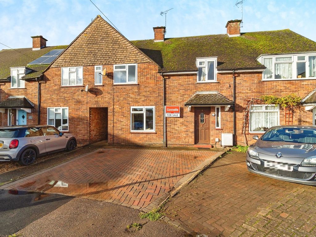 4 bed terraced house for sale in Roosevelt Avenue, Leighton Buzzard LU7