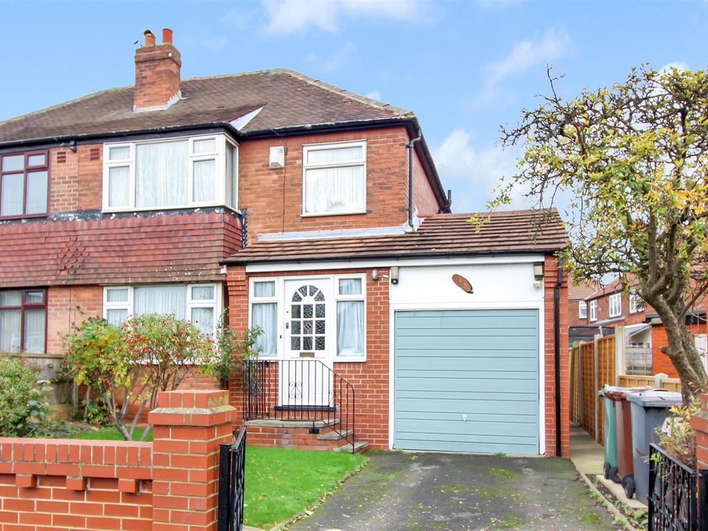 3 bed semidetached house for sale in Manston Drive, Crossgates, Leeds