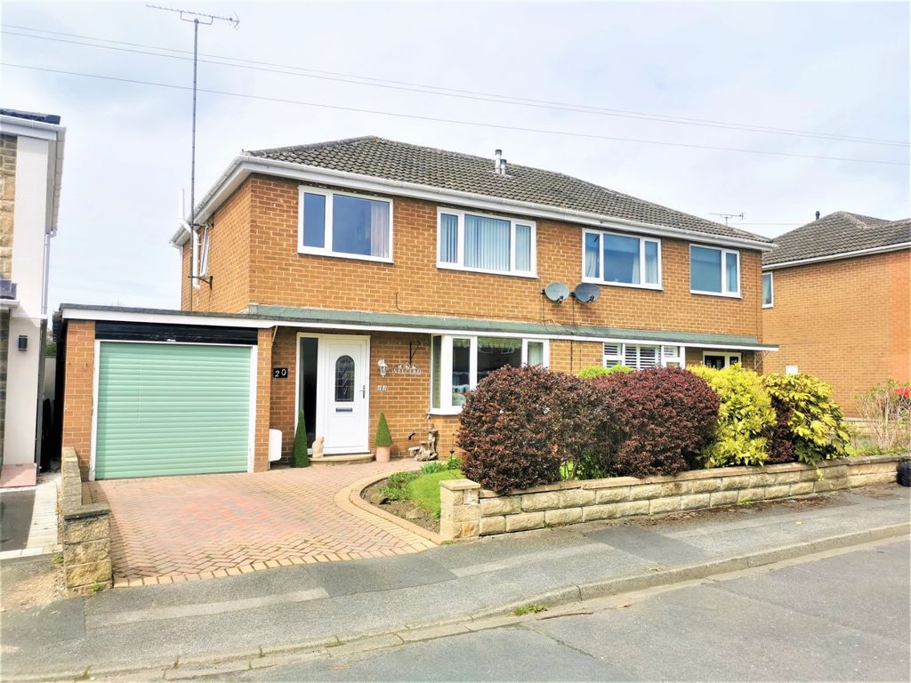 3 bed semidetached house for sale in Keren Grove, Wrenthorpe